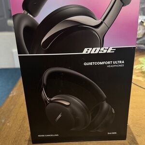 Bose QuietComfort Ultra Black Headphones